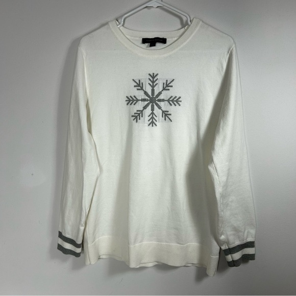 Tommy Hilfiger Sweaters - Tommy Hilfiger White Sweater Gray Snowflake and Sleeve Stripes Size L